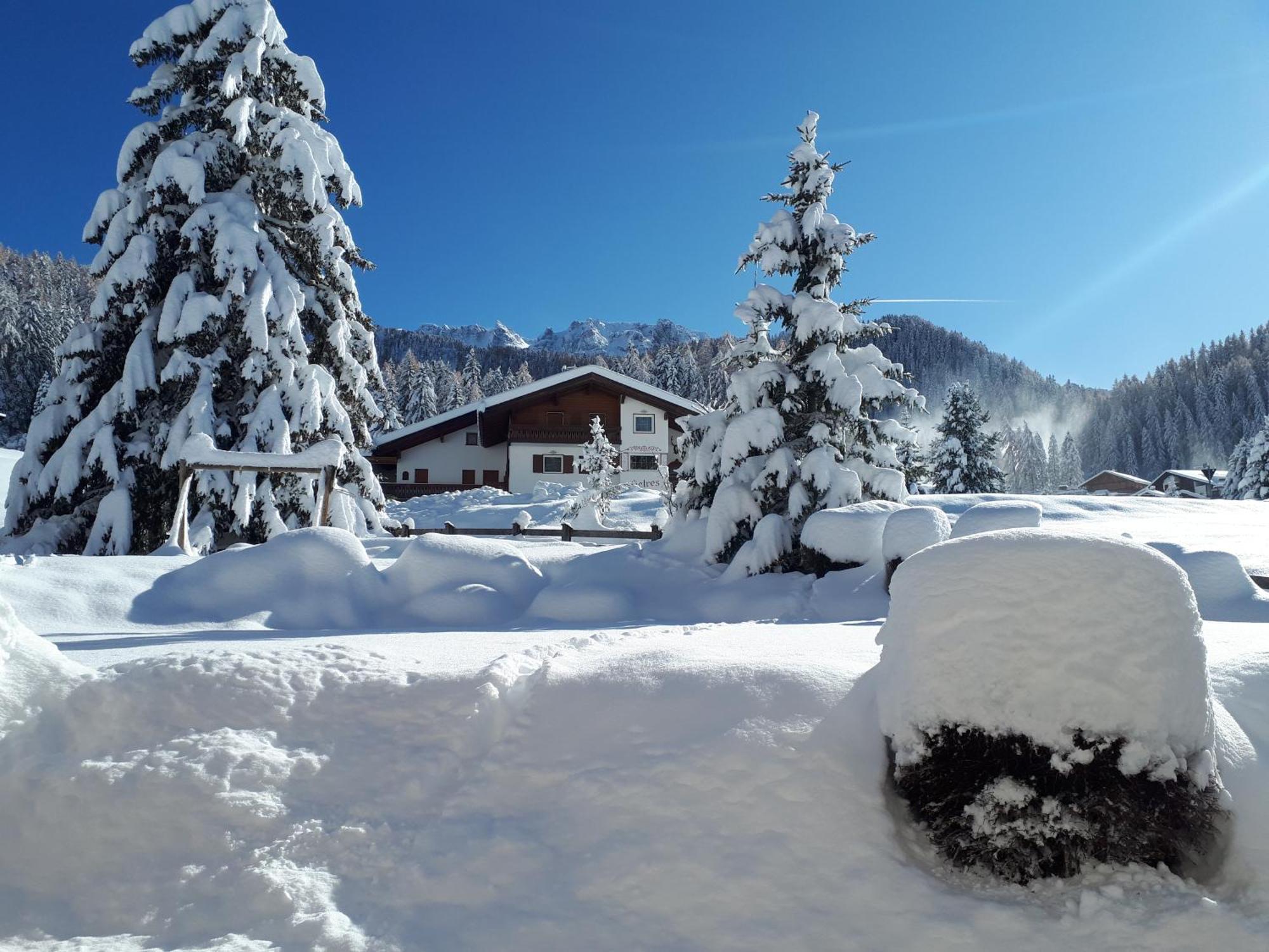 Garni Hotel Iris Selva di Val Gardena Extérieur photo
