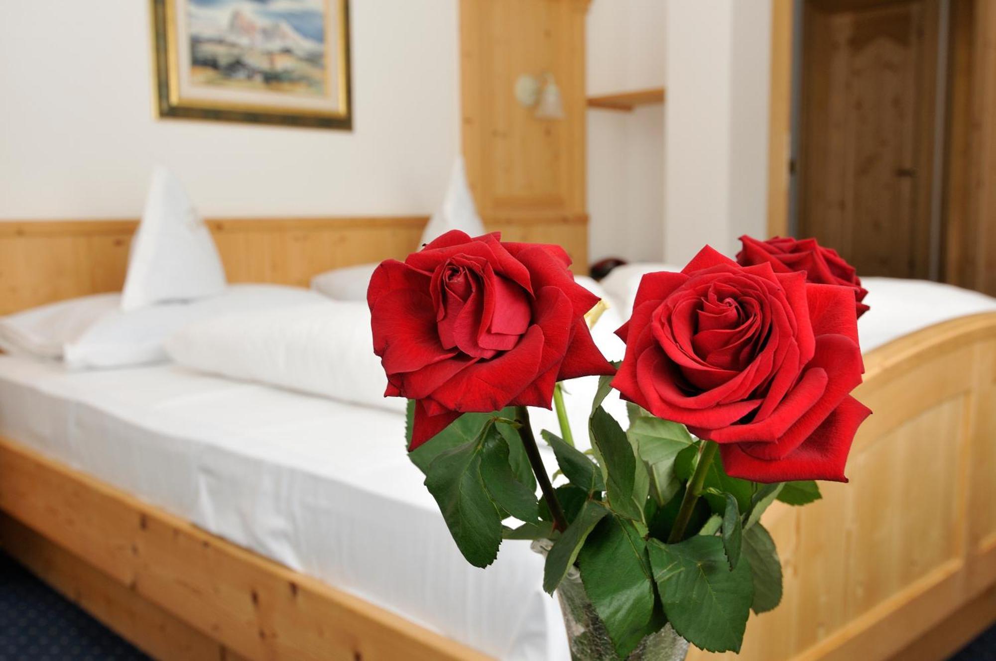 Garni Hotel Iris Selva di Val Gardena Extérieur photo