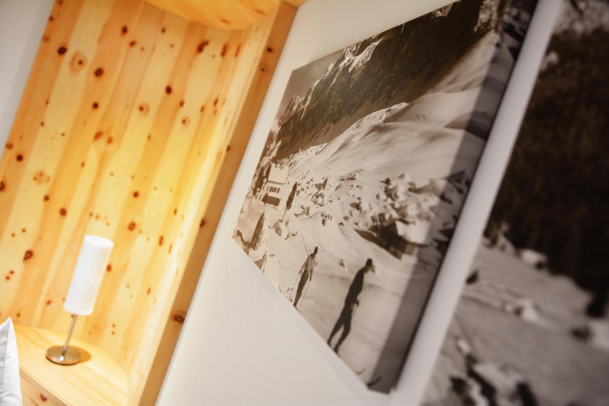Garni Hotel Iris Selva di Val Gardena Extérieur photo
