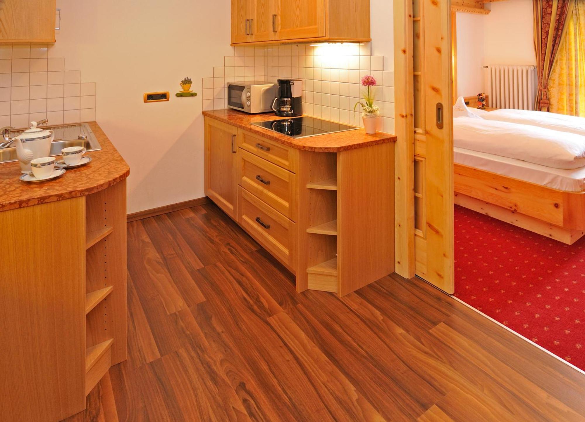 Garni Hotel Iris Selva di Val Gardena Extérieur photo